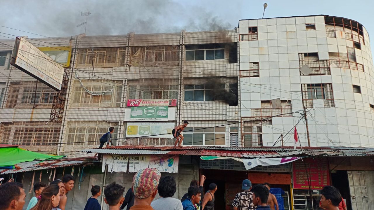 Lagi, Kebakaran Pasar Sentral Makassar Hanguskan Ruko Tiga Lantai