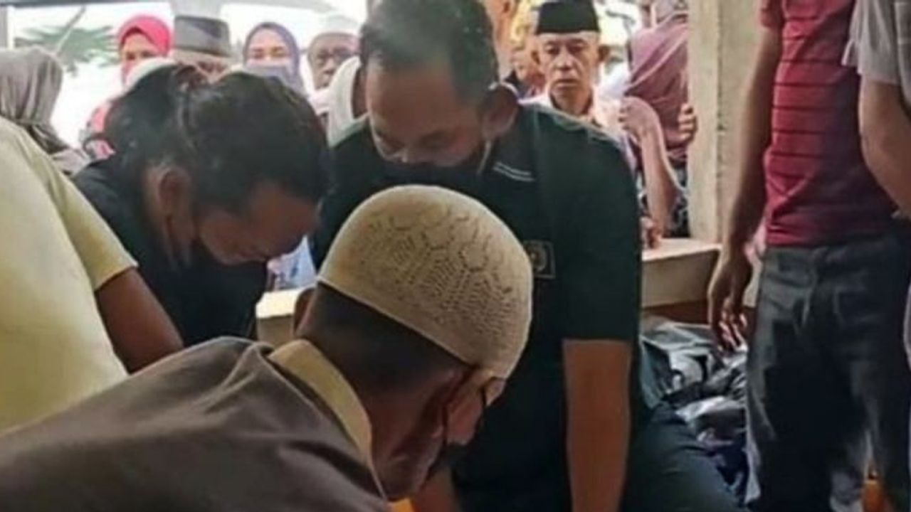 Sebelum Wartawan Situr Wijaya Tewas, Pengacara Ungkap Ada Perempuan Pesan Ambulans