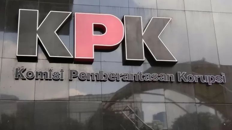 KPK Cegah 4 Orang ke Luar Negeri Terkait Kasus Bupati nonaktif Meranti, Salah Satunya ASN