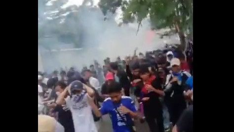 Ricuh Sporter PSIS, Polisi: Mereka Memaksa Masuk Stadion Jatidiri