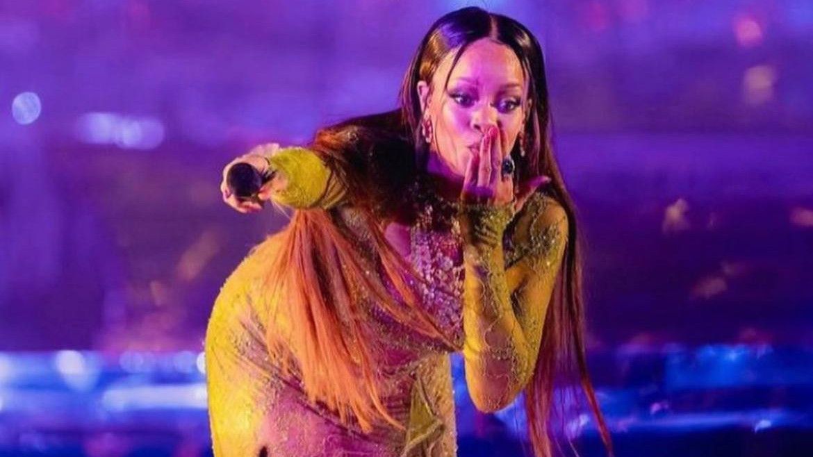 Rihanna Dikabarkan Dibayar Rp99 Miliar untuk Tampil di Acara Pranikah Anant Ambani