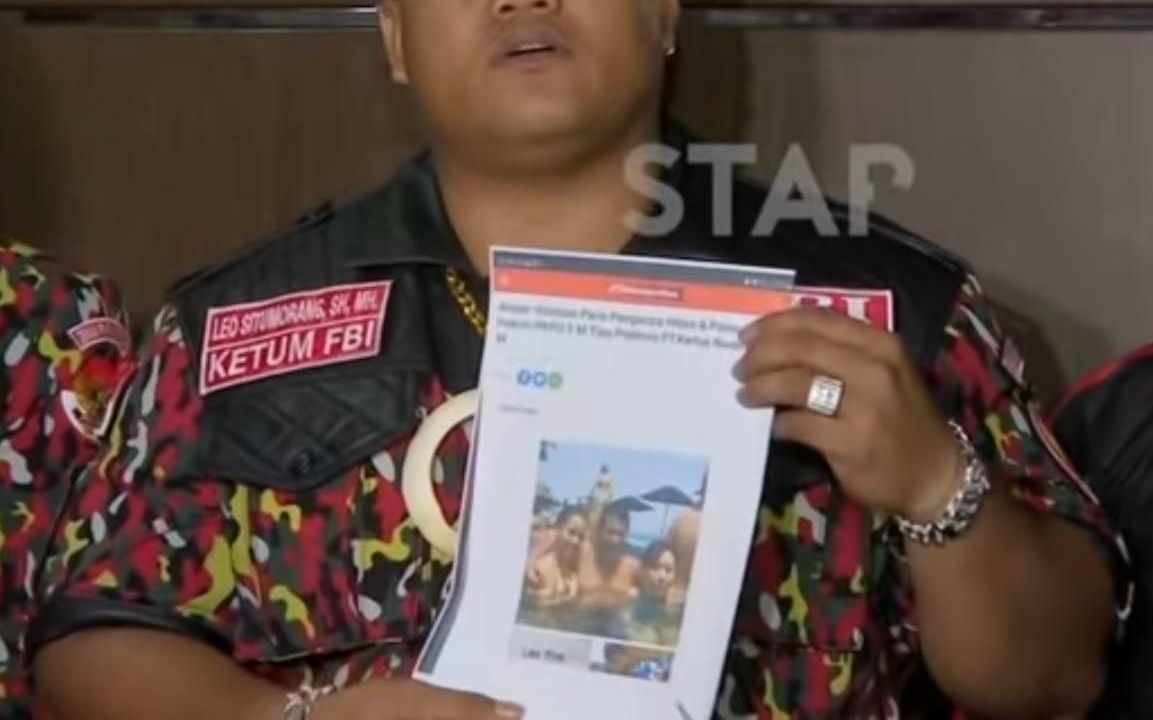 Hotman Paris Dituding Kelainan Seksual Sampai Pencucian Uang (Foto: YouTube/STARPRO Indonesia)
