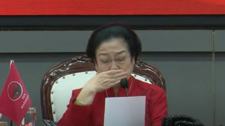 Detik-Detik Megawati Menangis Terkenang Almarhum Suaminya Saat Menutup Rakenas PDIP: Beliau Orang yang Semangat
