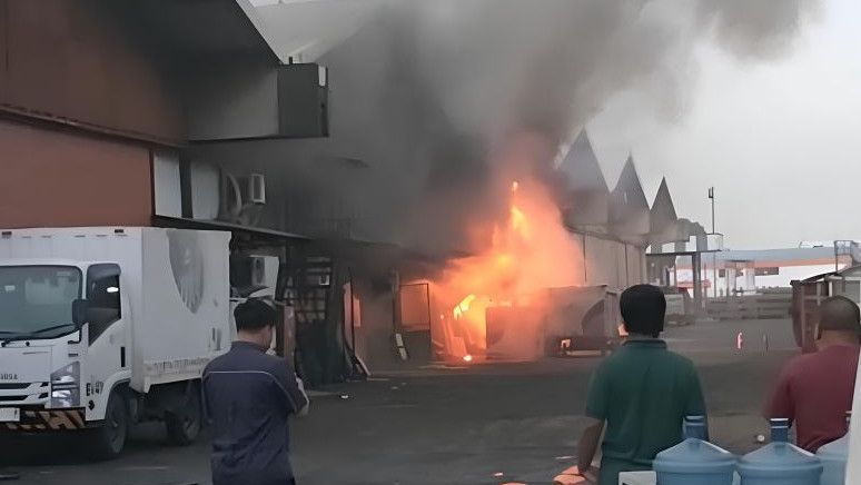 Polisi Selidiki Penyebab Kebakaran Terminal Kargo Bandara Soetta