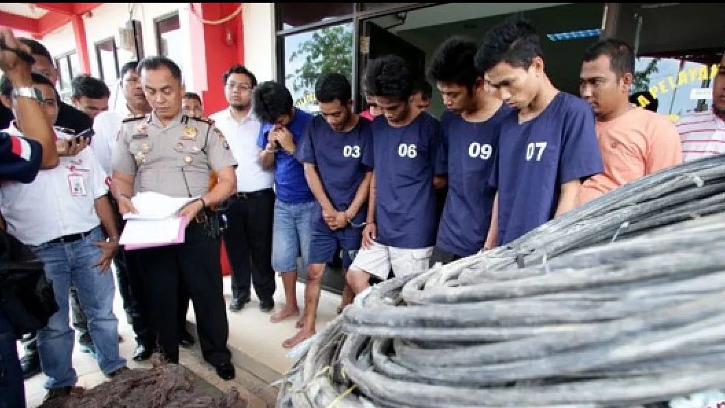 16 Orang Sindikat Pencurian Kabel Telkom di Jaktim Sudah Beraksi 5 Kali, Ini Strategi Pelaku Beraksi