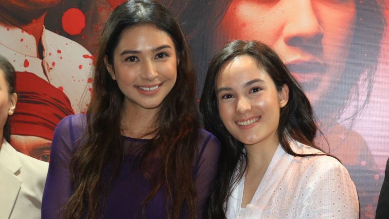 Cerita Mikha Tambayong dan Chelsea Islan Berlaga di Panggung Teater, Harus Belajar Dialeg Betawi Dua Bulan