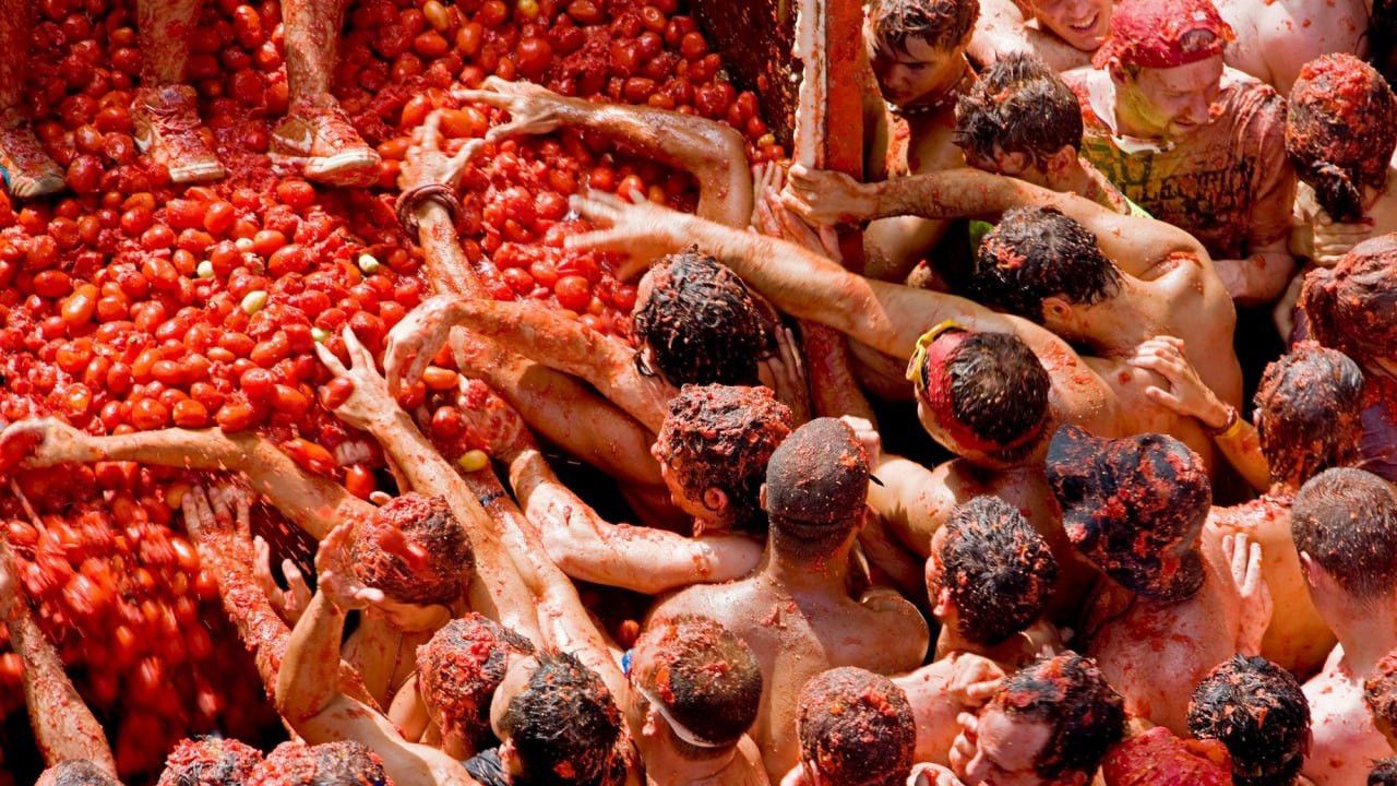 Sejarah Festival Tomat: Perang Makanan Terbesar yang Ada di Spanyol