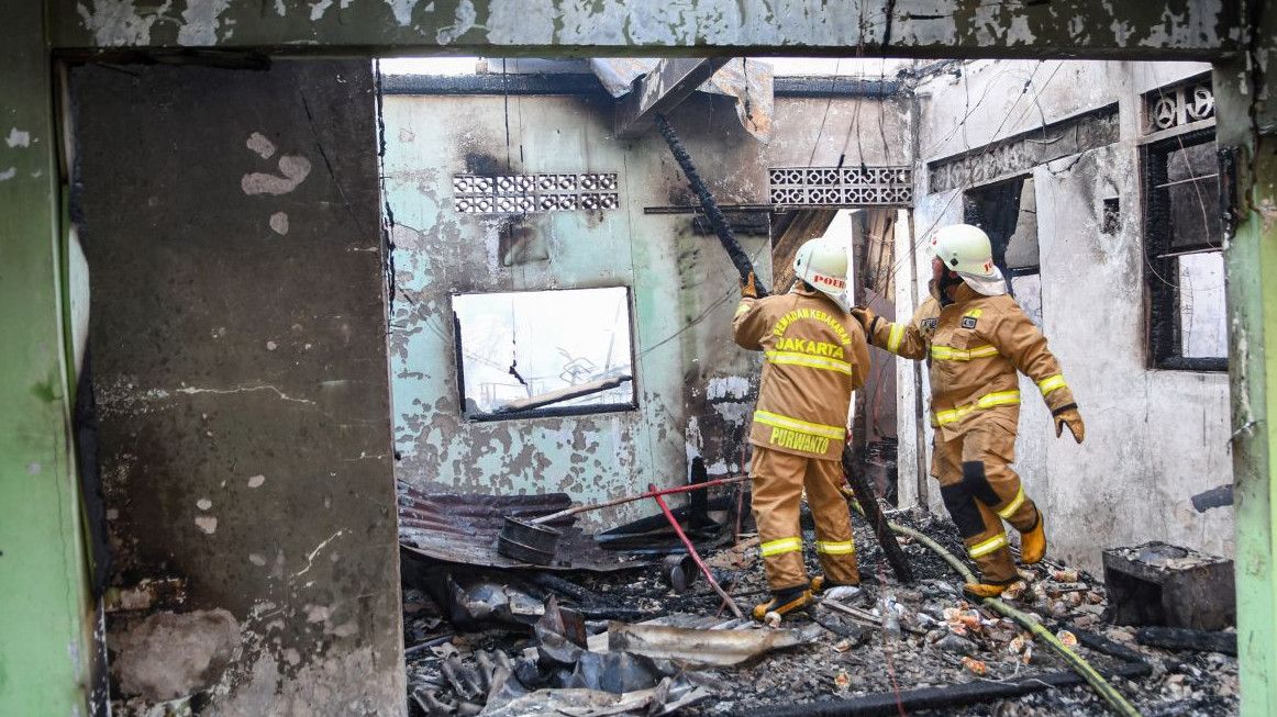 Kebakaran Dahsyat, 42 Rumah Tinggal di Grogol Kebayoran Baru Jaksel Dilahap Jago Merah