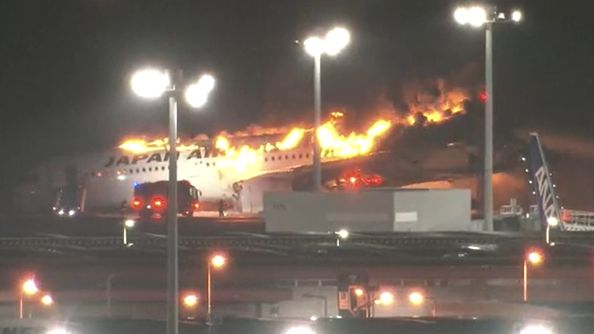 Japan Airlines Tabarakan dengan Pesawat Penjaga Pantai, Lima Awak Kabin Tewas