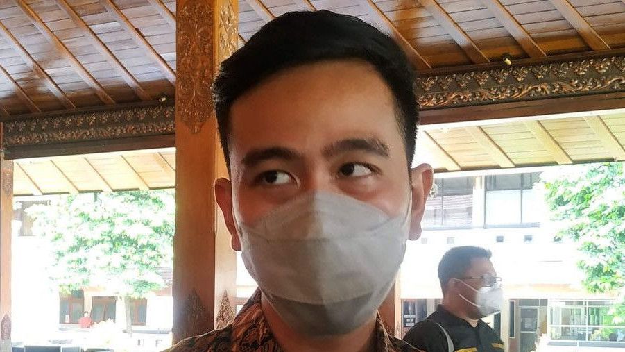 Viral Sopir Batik Solo Trans Rayu Penumpang Perempuan, Akhirnya Dipecat, Gibran: Malu-maluin