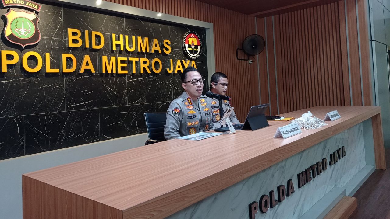 Polda Metro Sita Ijazah SMA dan S1 Jokowi untuk Diuji Labfor