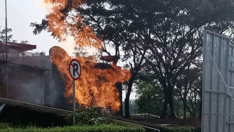 Pengelola Tol Cipali Masih Lakukan Pemadaman Api di Rest Area KM 86, Pastikan Tak Pernah Gali Sumur Bor Baru