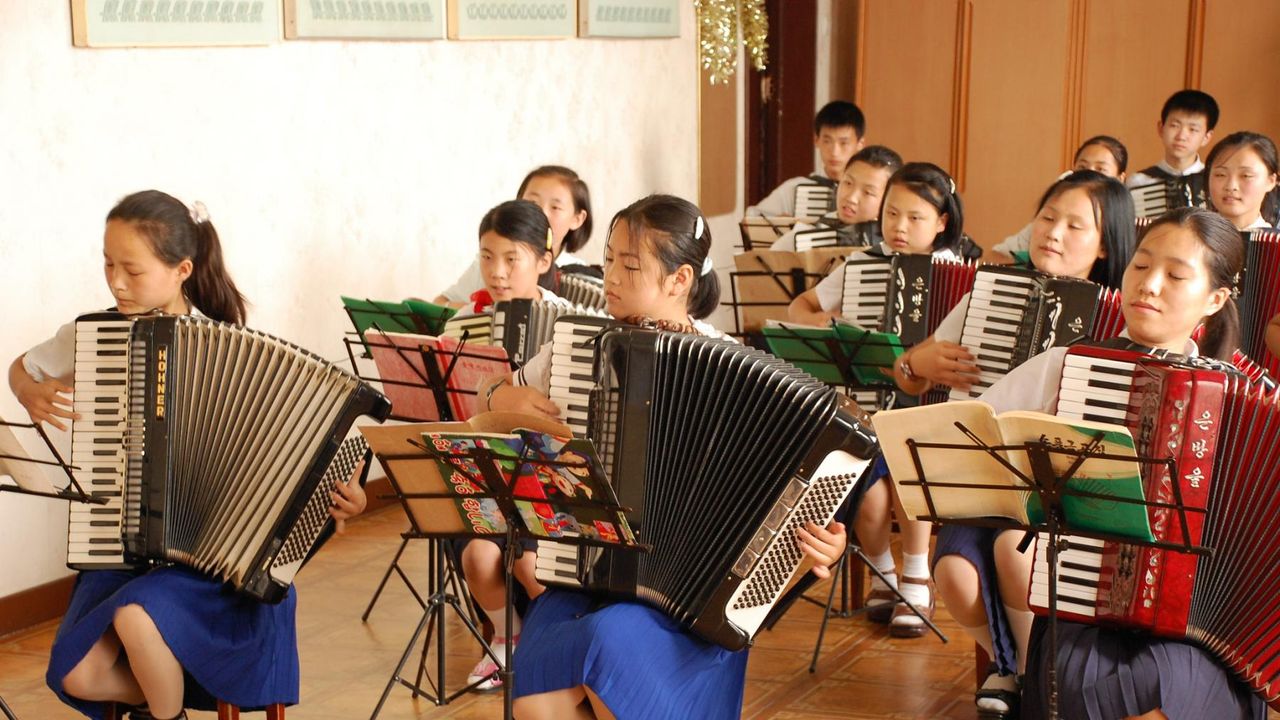 Anak sekolah di Korea Utara