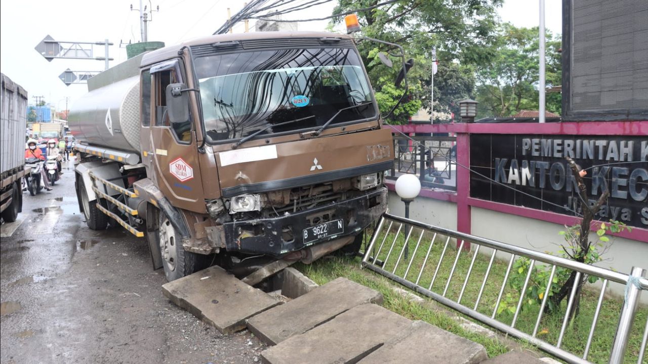Tragis! Truk Tangki Tabrak Banyak Motor di Balaraja Tangerang, Tiga Orang Tewas Seketika