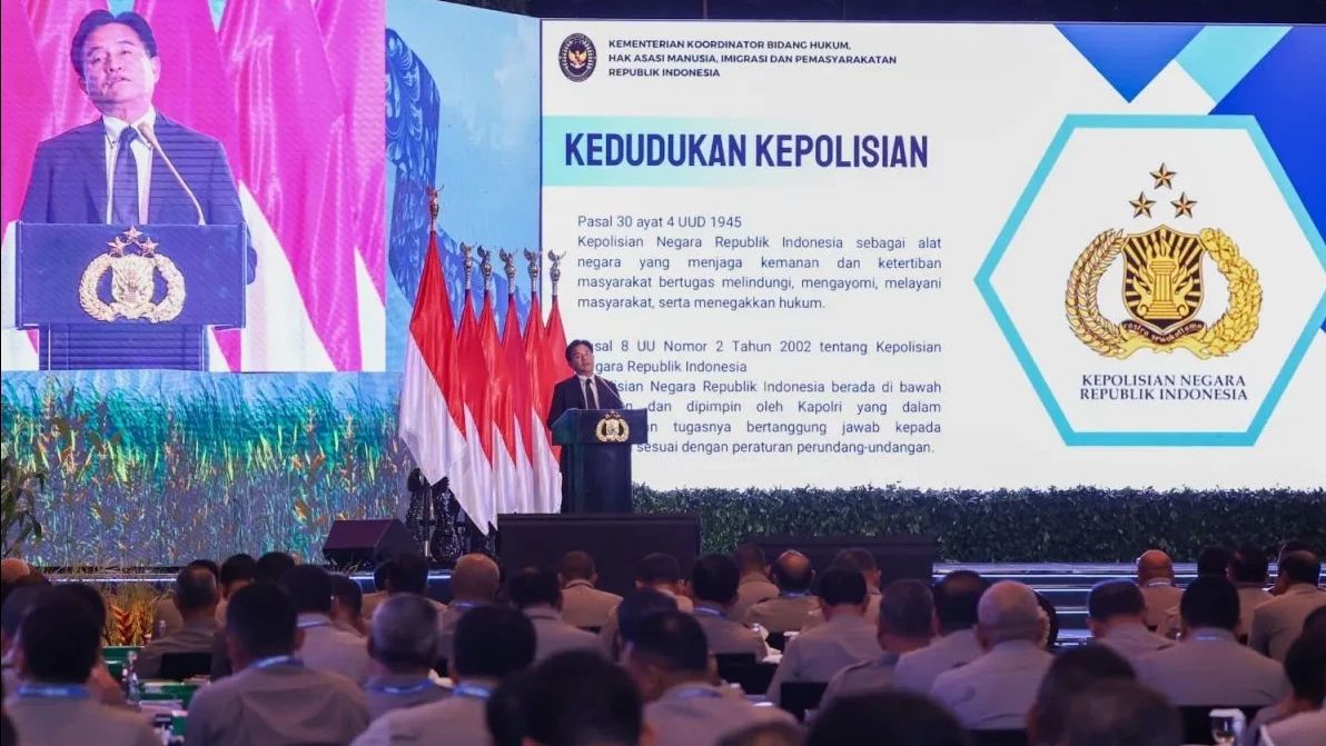 Menko Yusril Minta Polri Kedepankan Restorative Justice pada Beberapa Kasus