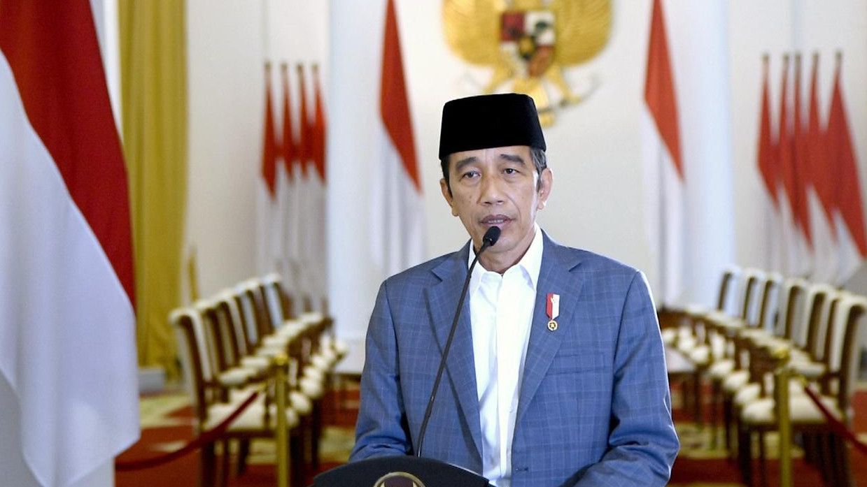 Jokowi Dibisiki Ridwan Kamil Saat Ditanya soal Reshuffle Kabinet