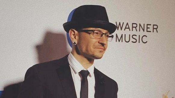 Linkin Park Tolak Tampil dengan Hologram Mendiang Chester Bennington, Mike Shinoda: Itu Menyeramkan!