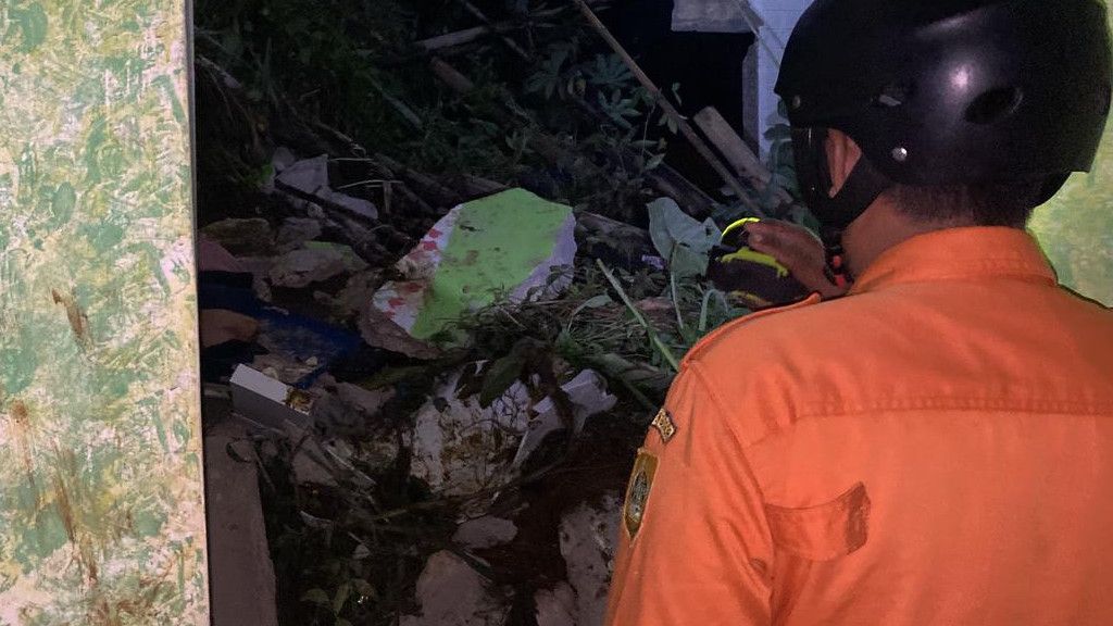 Empat Warga di Kopo Bogor Terluka Usai Rumahnya Ditimpa Longsor