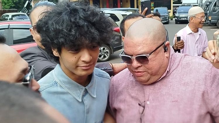 Vadel Badjideh Penuhi Panggilan Polisi, Pengacaranya Sindir Nikita Mirzani Telantarkan Lolly