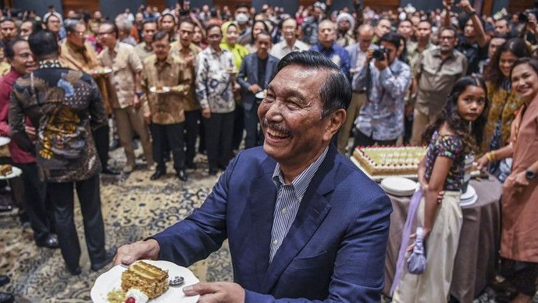 Jokowi Tunjuk Erick Thohir Jadi Menko Marves Ad-Interim Gantikan Luhut yang Sakit