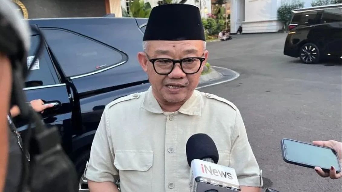 Ogah Tanggapi Kebijakan Siswa Nakal Dikirim ke Barak Militer, Mendikdasmen: No Comment, Tanya Pakar yang Lebih Top