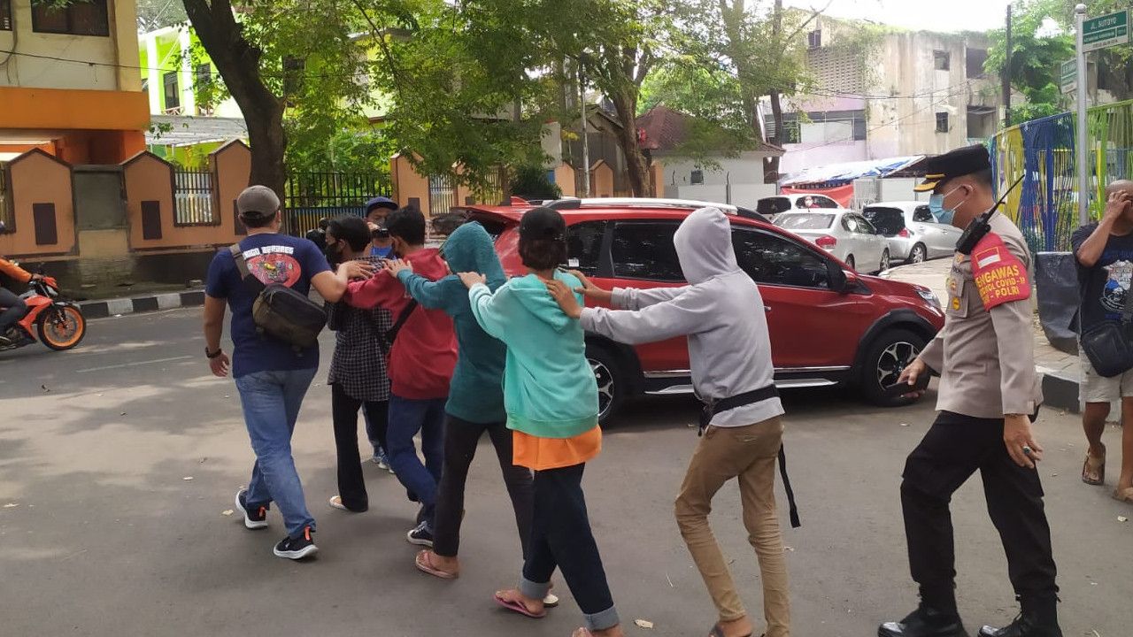 Hendak Gabung Aksi Demonstrasi di Gedung DPR, Belasan Pelajar di Tangerang Ditangkap Polisi