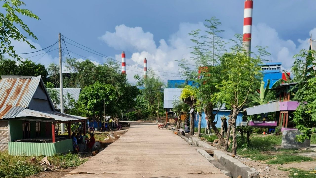 PLN Berhasil Menghubungkan 10 KM Jalan di Sulawesi dengan Manfaatkan Material FABA, Apa Itu?
