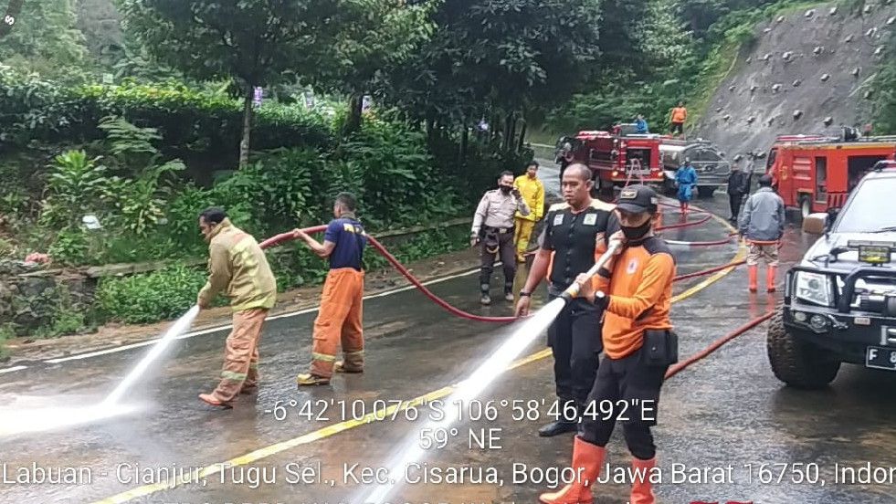 Sempat Ditutup Akibat Longsor, Jalur Puncak Bogor-Cianjur Kembali Dibuka