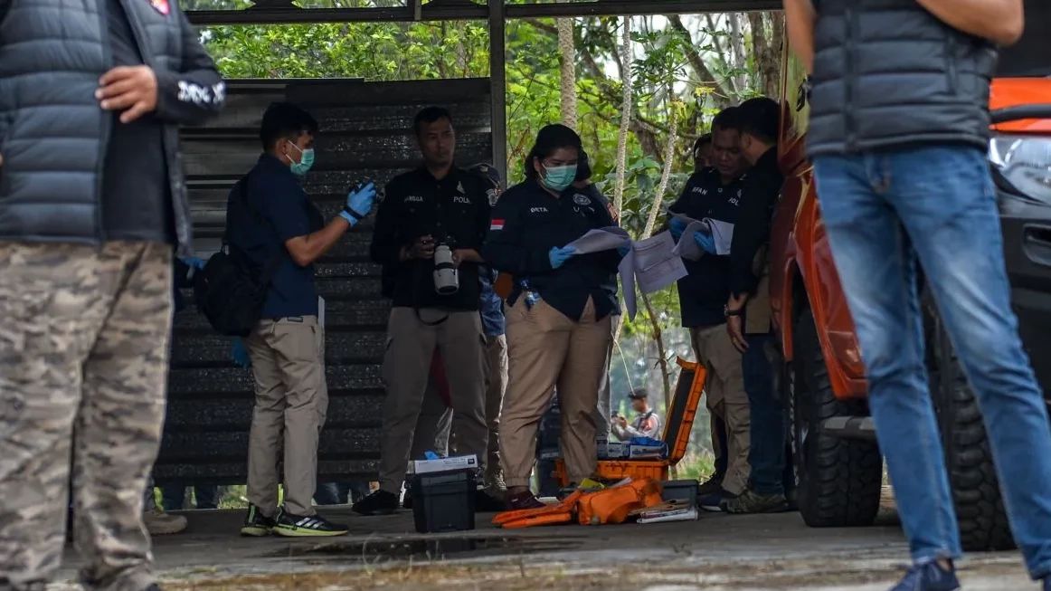 Polda Jabar Dalami Motif 4 Anggota Polisi yang Masuk ke TKP Kasus Pembunuhan Ibu dan Anak di Subang