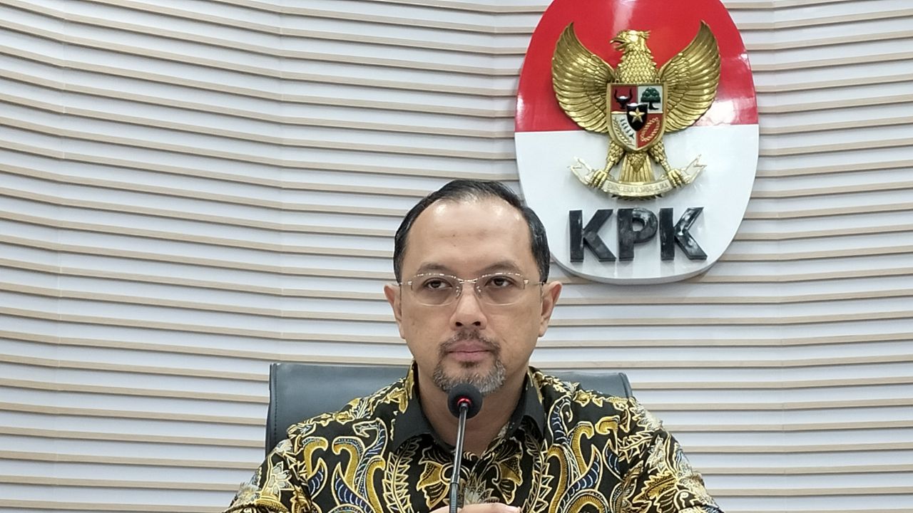 KPK Temukan Dokumen Hingga Uang Terkait Dugaan Korupsi di Pemkot Semarang