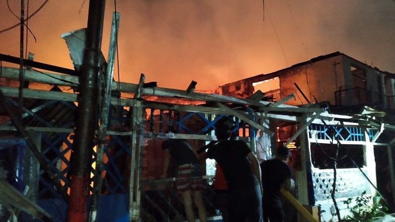 Semalam Dua Lansia Tewas dalam Kebakaran di Petojo Selatan