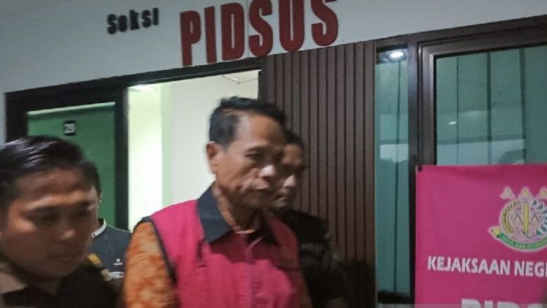 Kepala Disparpora Kota Serang Ditangkap Kasus Penyewaan Lapak Pedagang