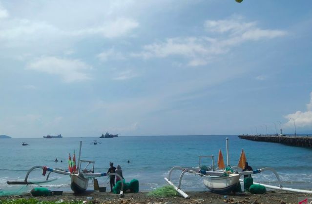 Waspada Gelombang Laut Setinggi 2,5 Meter di Perairan Bali pada 7 hingga 9 April 2024