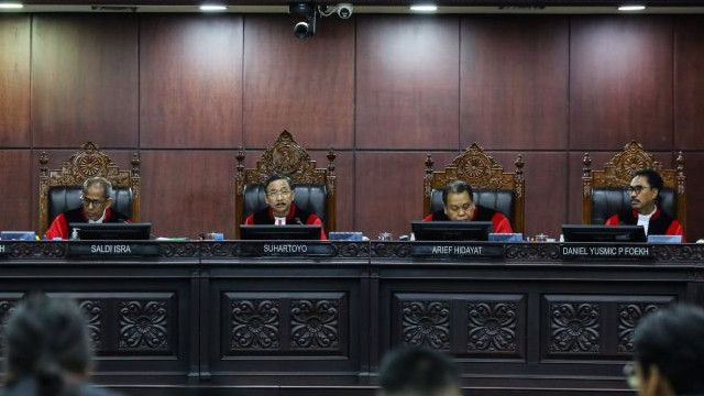 MK Resmi Larang Menteri dan Wamen Rangkap Jabatan, Diberi Waktu Dua Tahun Buat Mundur