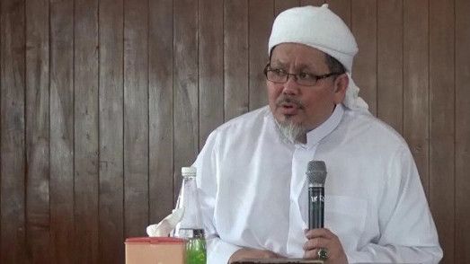 Ustadz Tengku Zulkarnain Ajak Anggota FPI Ketuk 'Pintu Langit' untuk Rizieq Shihab