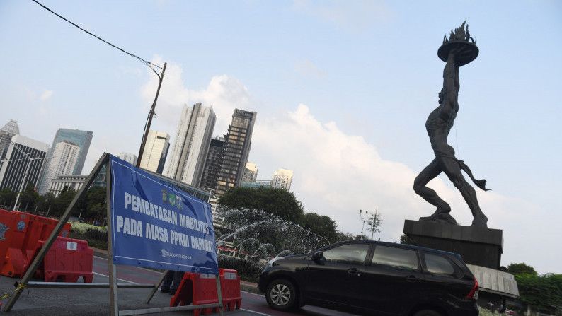 PPKM di Jakarta Diperpanjang, Perusahaan Non-Esensial Diizinkan WFO 25 Persen
