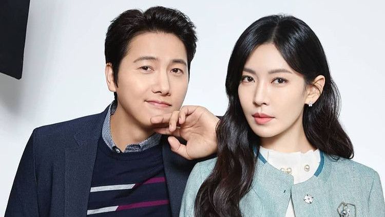 Istri Akting Ciuman Mesra, Begini Reaksi Lee Sang Woo Lihat Kim So Yeon di The Penthouse