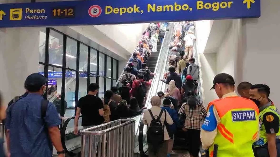 Selesai Diperbaiki, Eskalator Stasiun Manggarai Siap Layani Penumpang