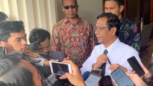 Disebut Ridwan Kamil Ikut Tanggung Jawab Soal Kerumunan Rizieq Shihab, Mahfud MD: Siap Kang!