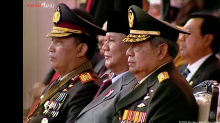 SBY Duduk Bersebelahan dengan Prabowo Saat Perayaan HUT ke-78 TNI di Monas Jakarta