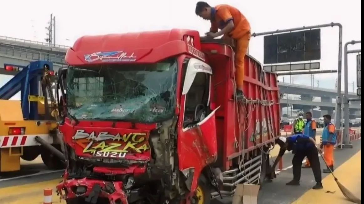 Sopir Truk Penyebab Kecelakaan Beruntun di Gerbang Tol Halim Jaktim Ditangkap