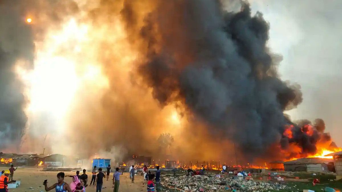 Gubuk Pengungsi Rohingya Dilalap Api, 20 Ribu Orang Terpaksa Pindah Lagi