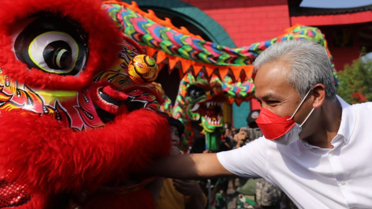 Aksi Ganjar Berbaur dengan Warga Ikut Meriahkan Festival Cheng Ho 2022: Ini Menarik Sekali