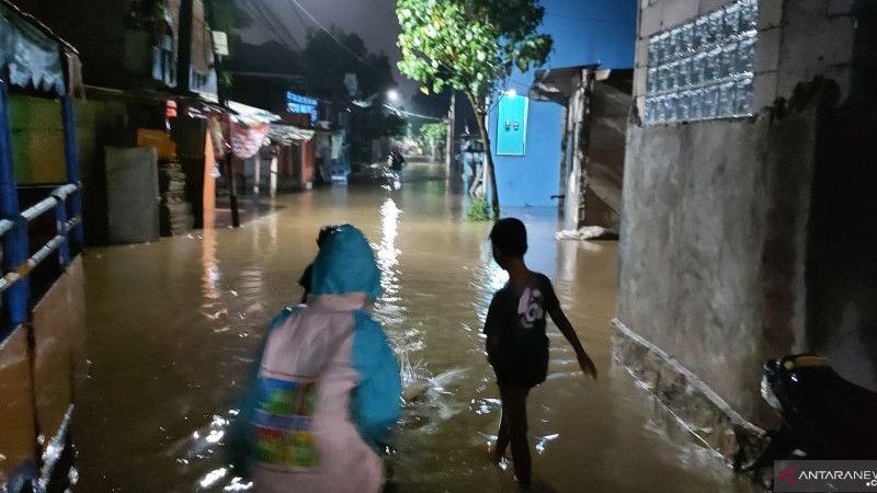 50 Warga Cipinang Melayu Mengungsi Akibat Banjir