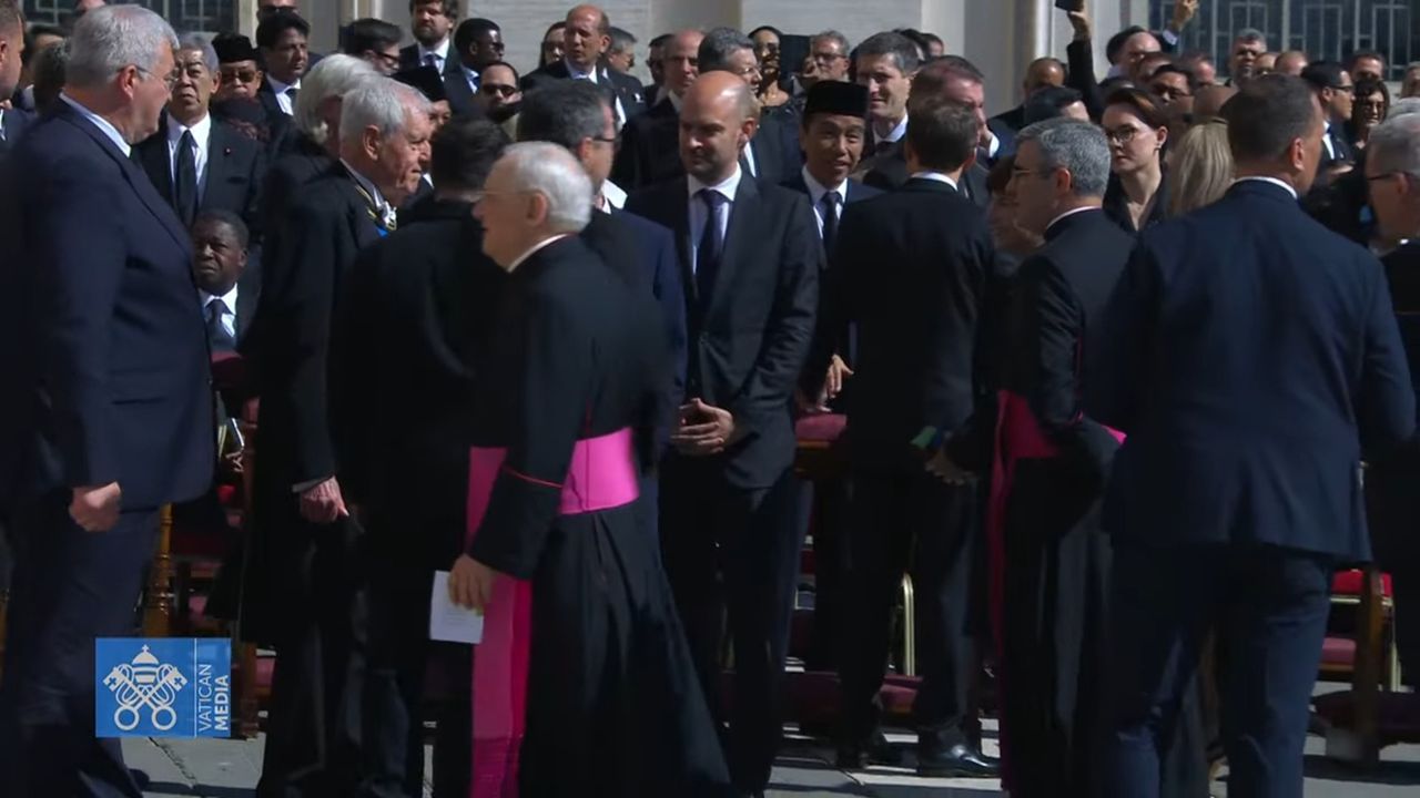 Jokowi, Trump, hingga Zelenskyy Hadiri Misa Pemakaman Paus Fransiskus