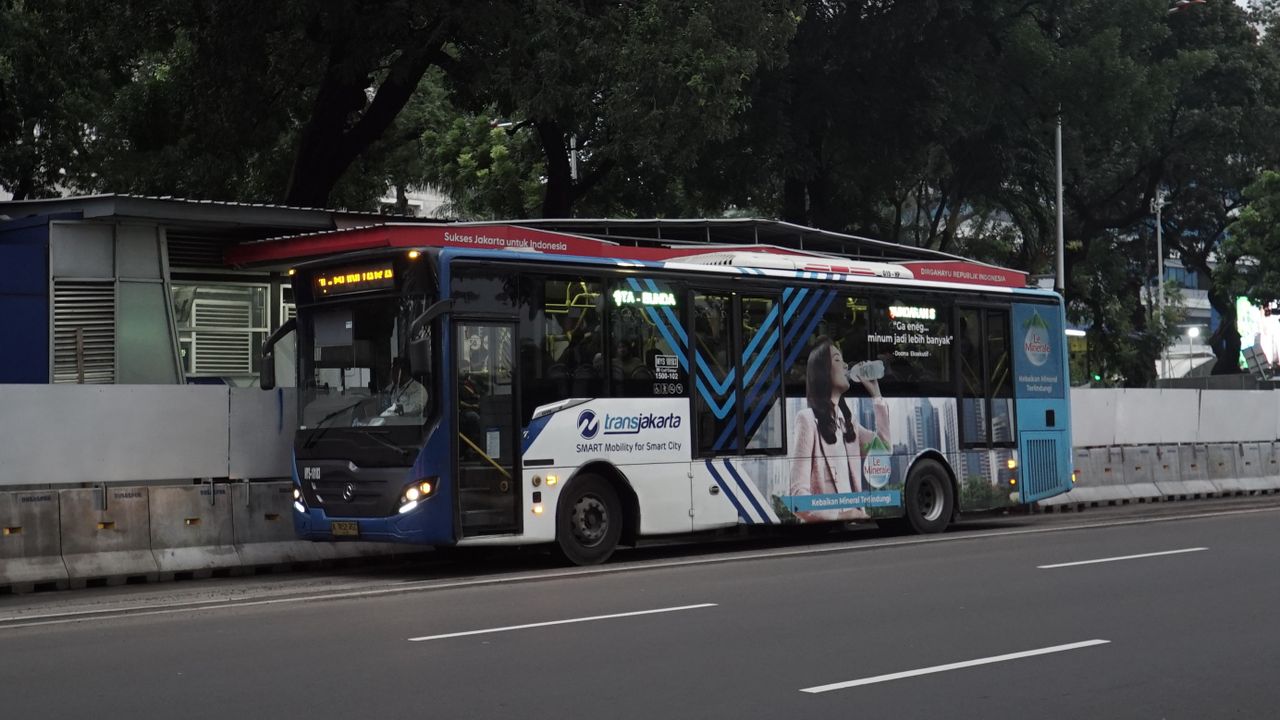 Tak Cuma ASN, Pekerja Bergaji Rp6,2 Juta ke Bawah di Jakarta Bisa Naik Transum Gratis