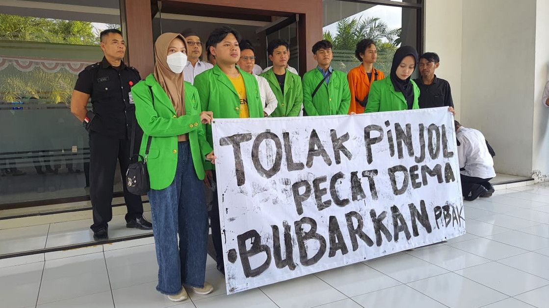 Mahasiswa Baru Diwajibkan Daftar Pinjol, UIN RM Said Surakarta Akan Beri Sanksi Penyelenggara