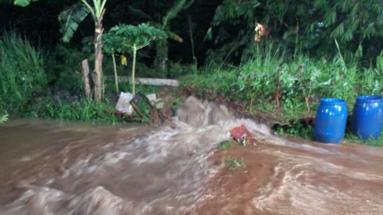 Longsor, Banjir, dan Angin Kencang Melanda Kabupaten Bogor, 112 Rumah Terendam