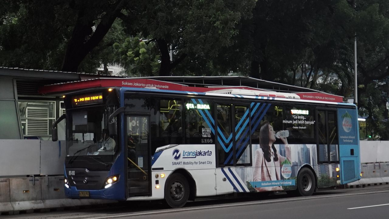 Dirut TransJakrta Respons Aksi Viral Ibu-Ibu Ngamuk dan Hina Penumpang dalam TJ