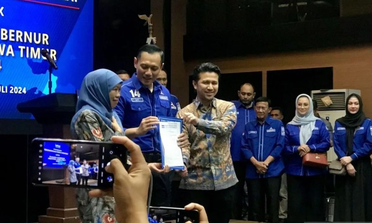 Demokrat Resmi Usung Khofifah-Emil di Pilgub Jatim